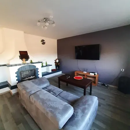 Park Lesna Vandrarhem *